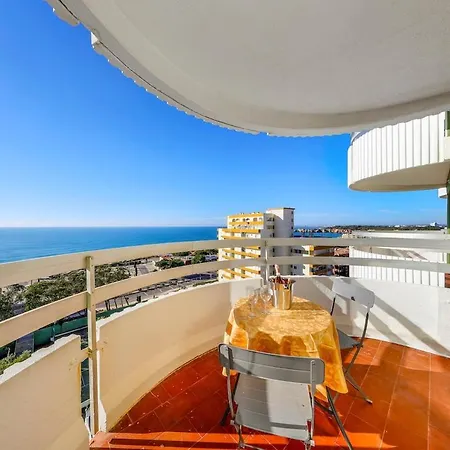 Rocha Apartment *